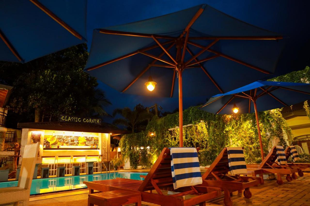 Royal Classic Resort Kandy Exterior photo